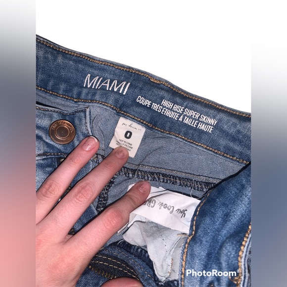 High Rise Jeans - Picture 4 of 7